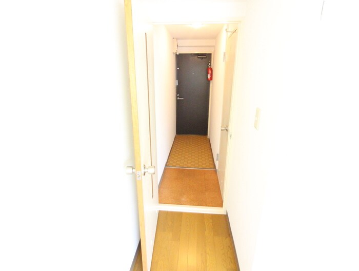 物件内観写真21　(廊下)