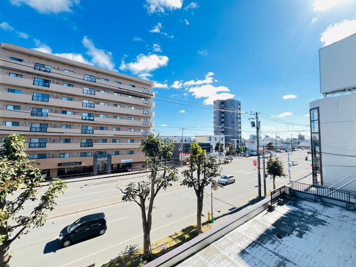 物件内観写真17　(室内からの展望)