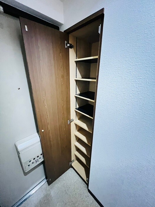物件内観写真18　(靴箱)