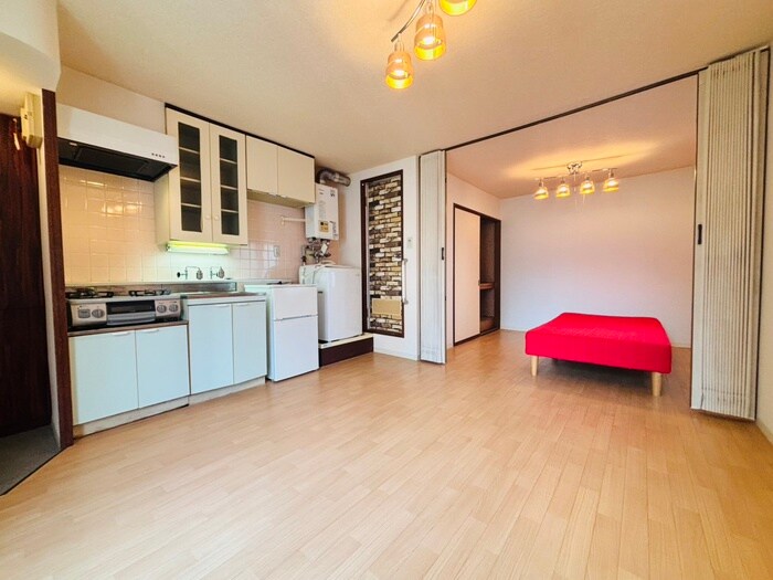 物件内観写真8　(居室)