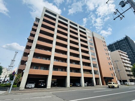 エナコート知事公館前外観写真