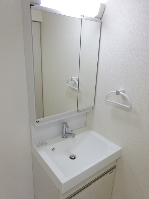 物件内観写真12　(洗面)