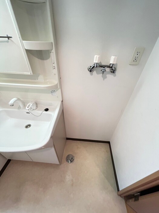 物件内観写真19　(洗濯機置場)