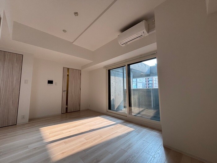 物件内観写真2　(居室)