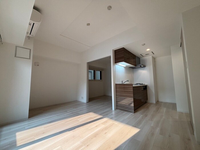 物件内観写真3　(居室)