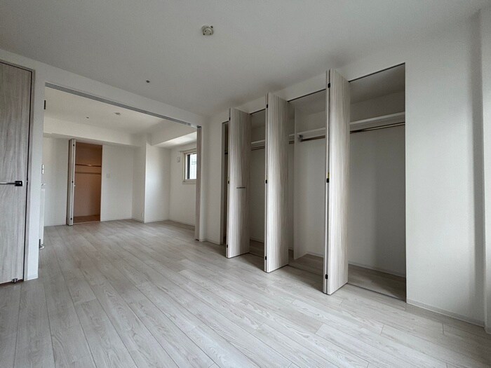 物件内観写真4　(居室)