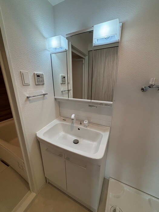 物件内観写真11　(洗面)