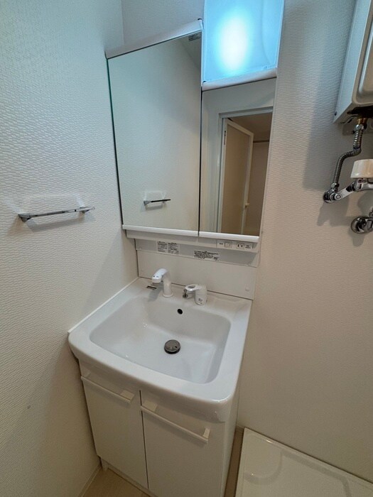 物件内観写真11　(洗面)