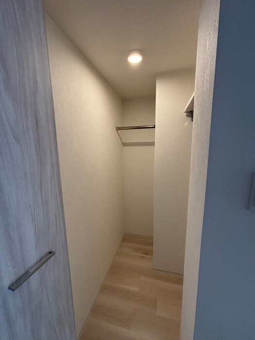 物件内観写真12　(収納)