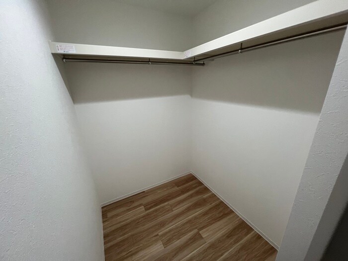 物件内観写真11　(収納)