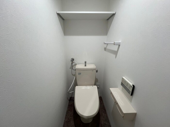 物件内観写真15　(トイレ)
