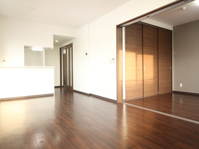 物件内観写真8　(居室)