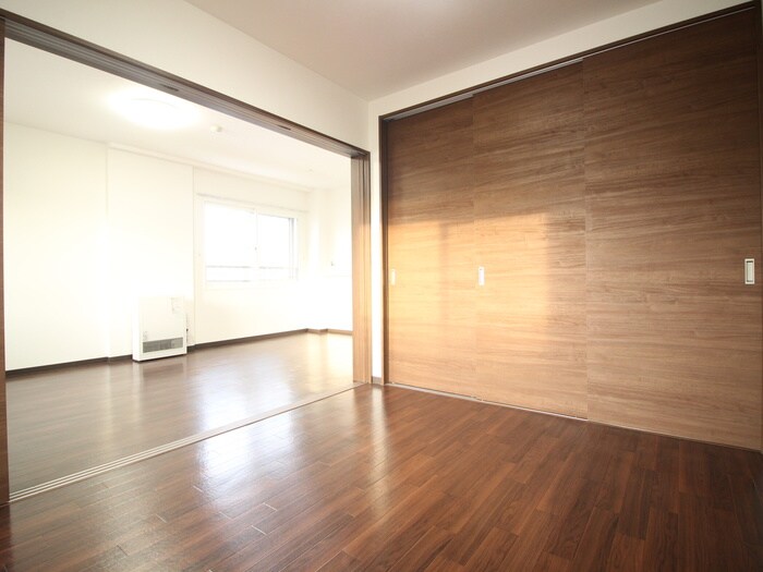 物件内観写真10　(居室)