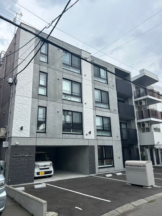 物件外観写真2　(外観写真)