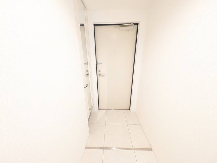 物件内観写真22　(玄関)