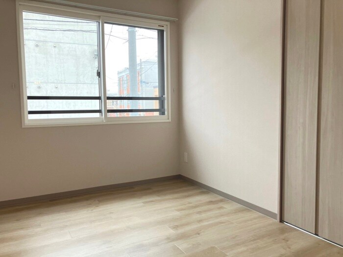 物件内観写真9　(居室)