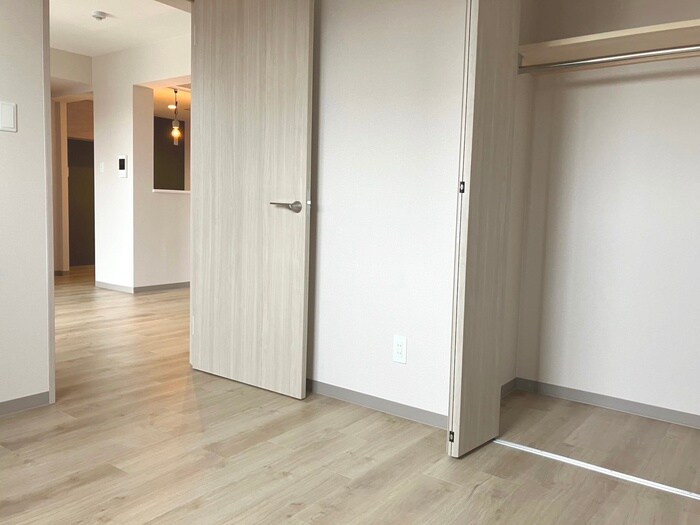 物件内観写真9　(居室)