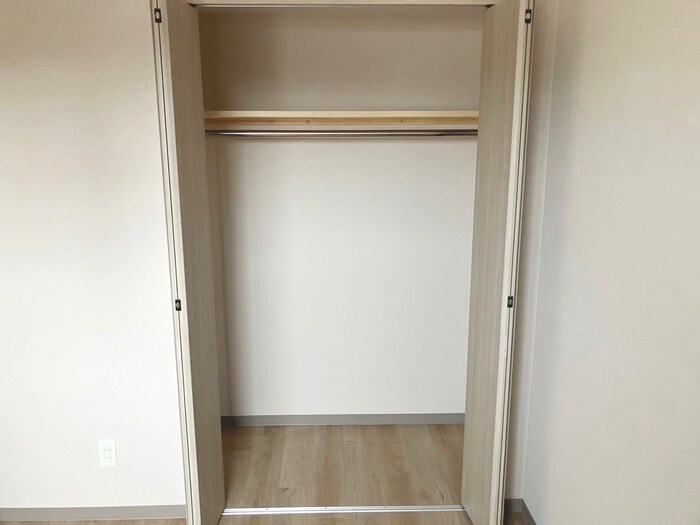 物件内観写真11　(収納)