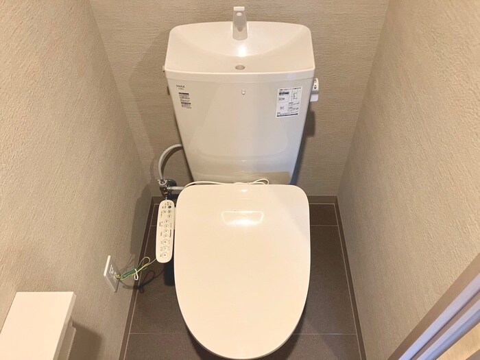 物件内観写真14　(トイレ)