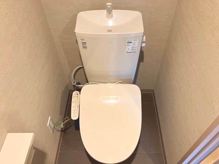 物件内観写真14　(トイレ)