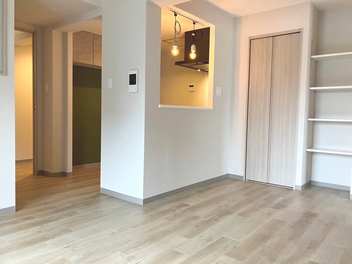 物件内観写真19　(居室)