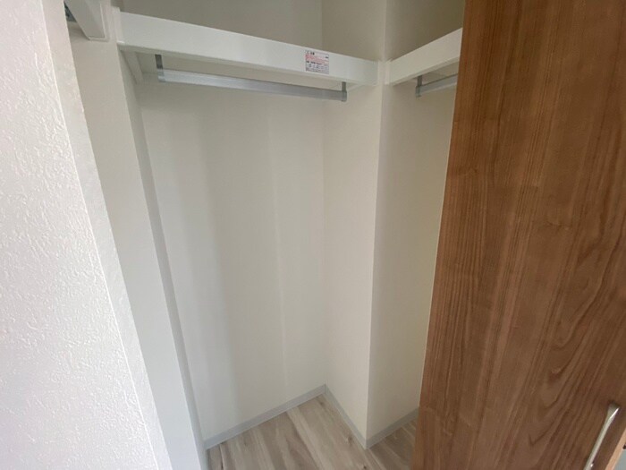 物件内観写真12　(収納)