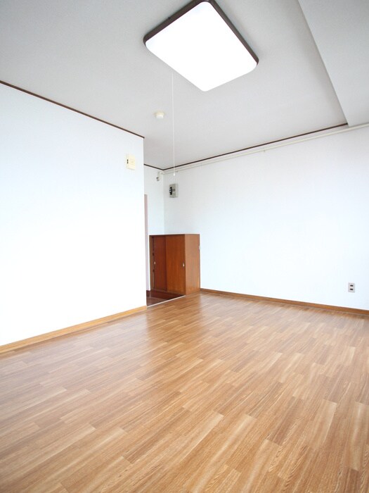 物件内観写真10　(内観写真)