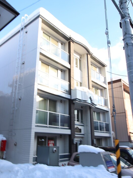 物件外観写真4　(外観写真)