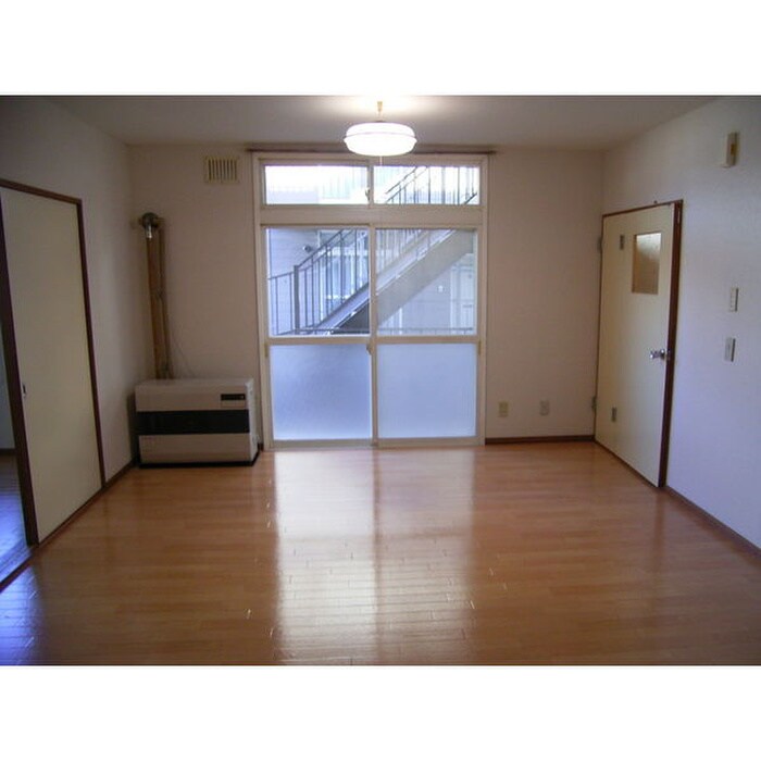 物件内観写真5　(居室)