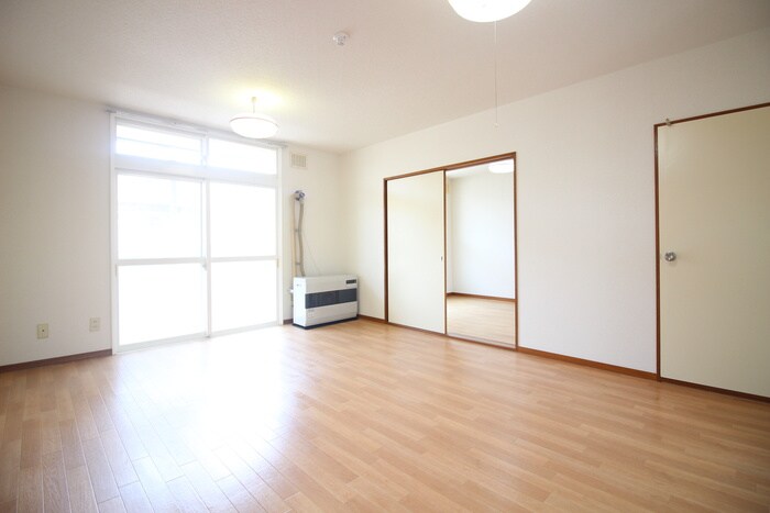 物件内観写真5　(居室)