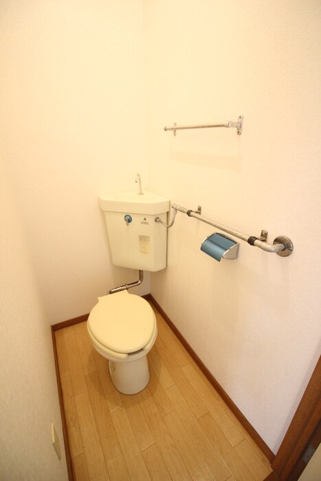 物件内観写真10　(トイレ)