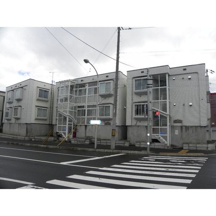 物件外観写真2　(外観写真)