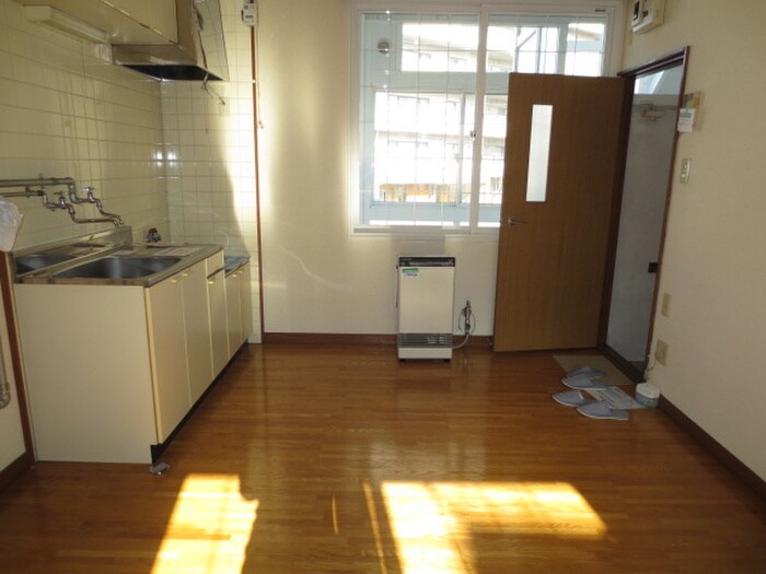 物件内観写真6　(居室)