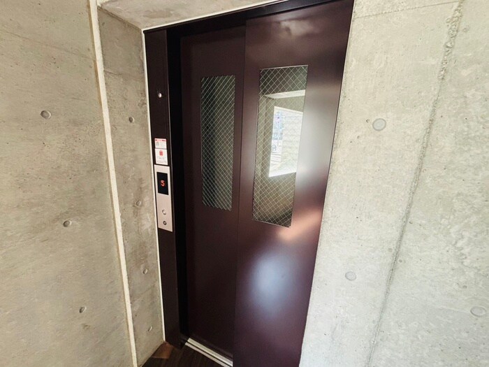 物件外観写真4　(建物設備)