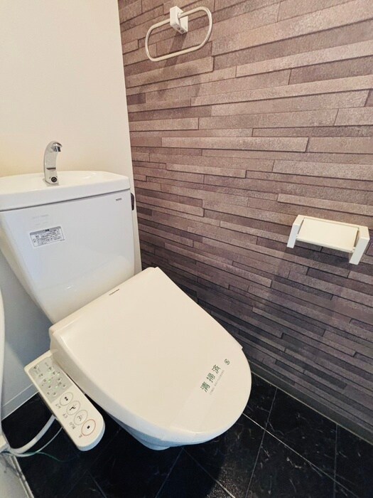 物件内観写真14　(トイレ)