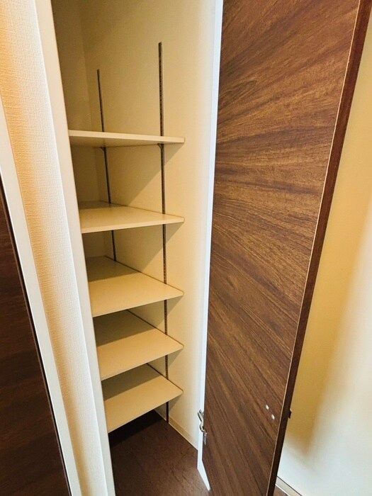 物件内観写真18　(靴箱)