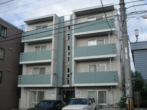 CorsoCom外観写真