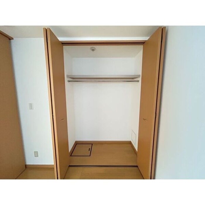 物件内観写真9　(収納)