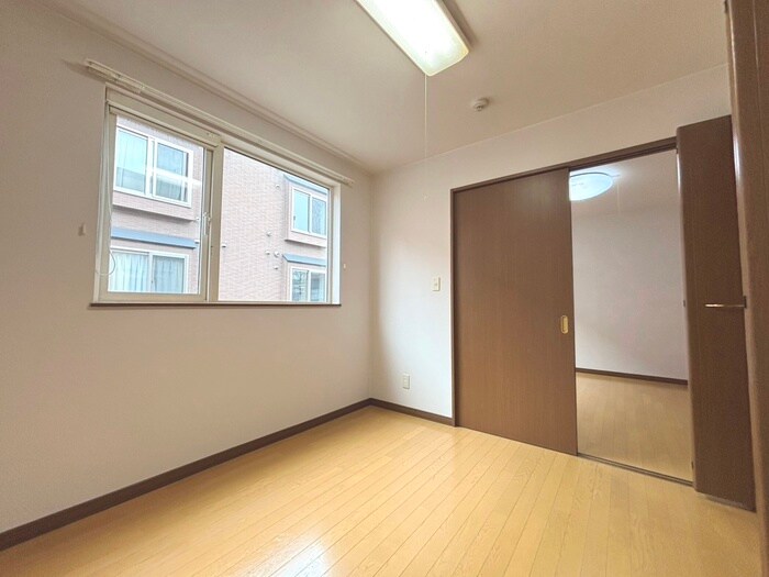 物件内観写真5　(居室)