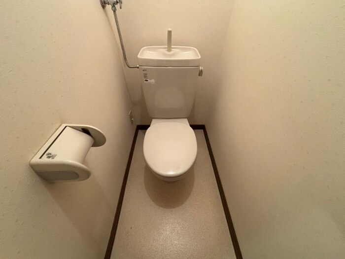 物件内観写真12　(トイレ)