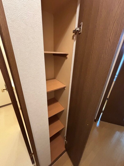 物件内観写真14　(靴箱)