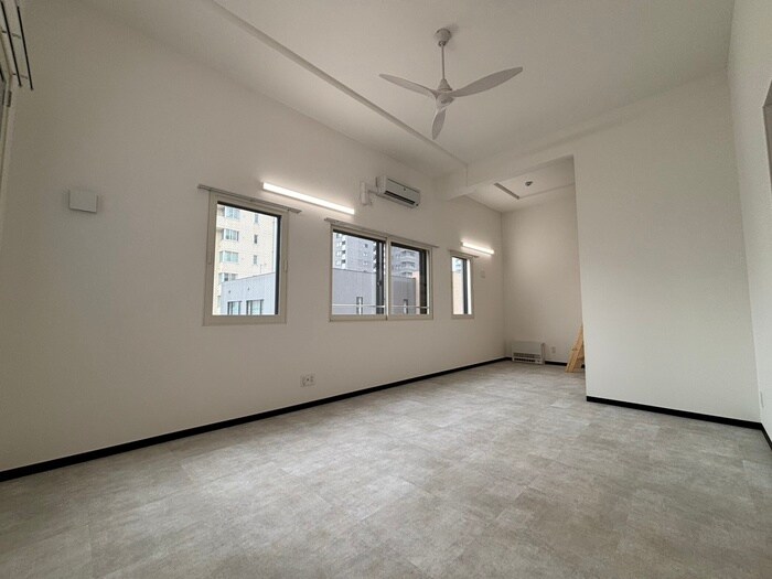 物件内観写真10　(居室)