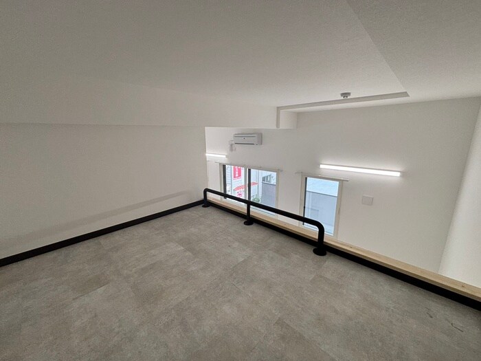 物件内観写真11　(居室)