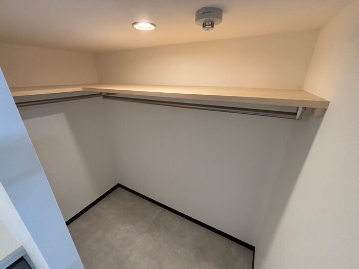 物件内観写真16　(収納)