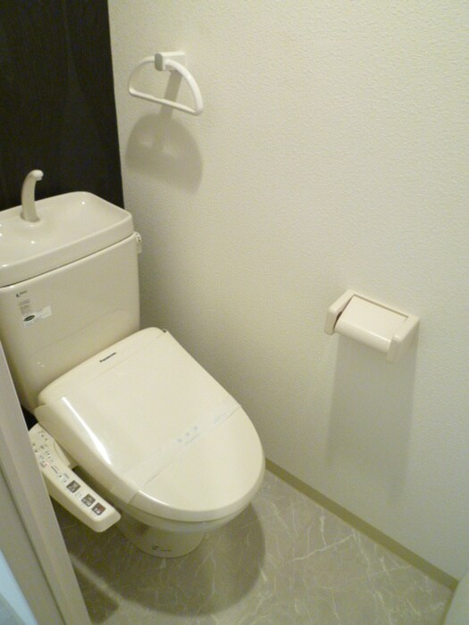 物件内観写真14　(トイレ)