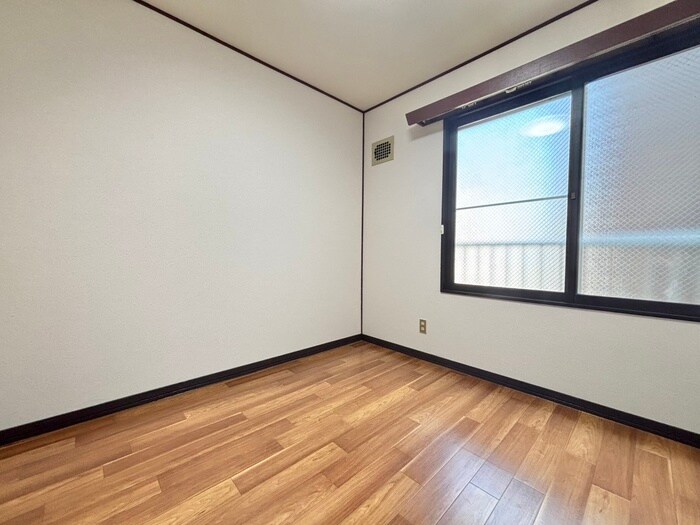 物件内観写真11　(居室)