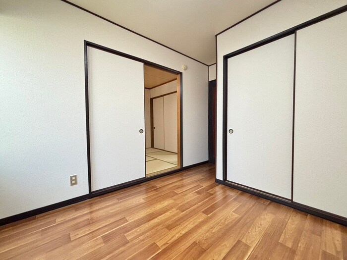 物件内観写真12　(居室)