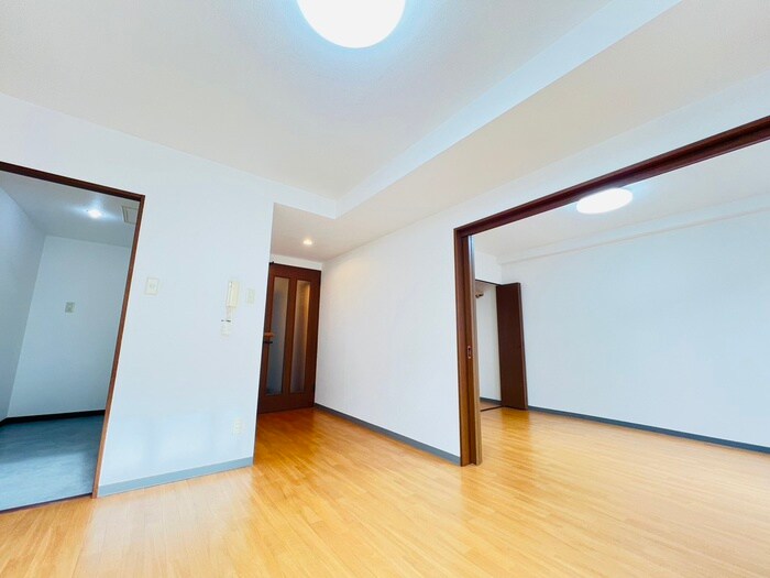 物件内観写真4　(居室)