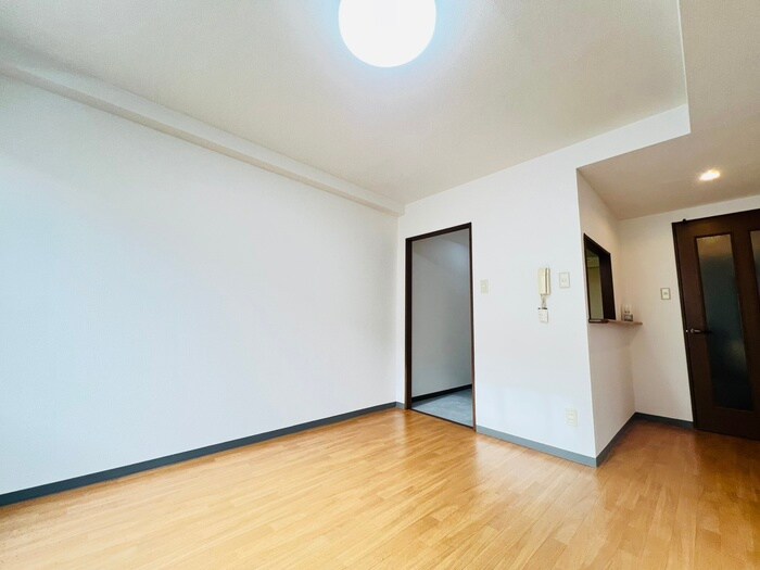 物件内観写真6　(居室)