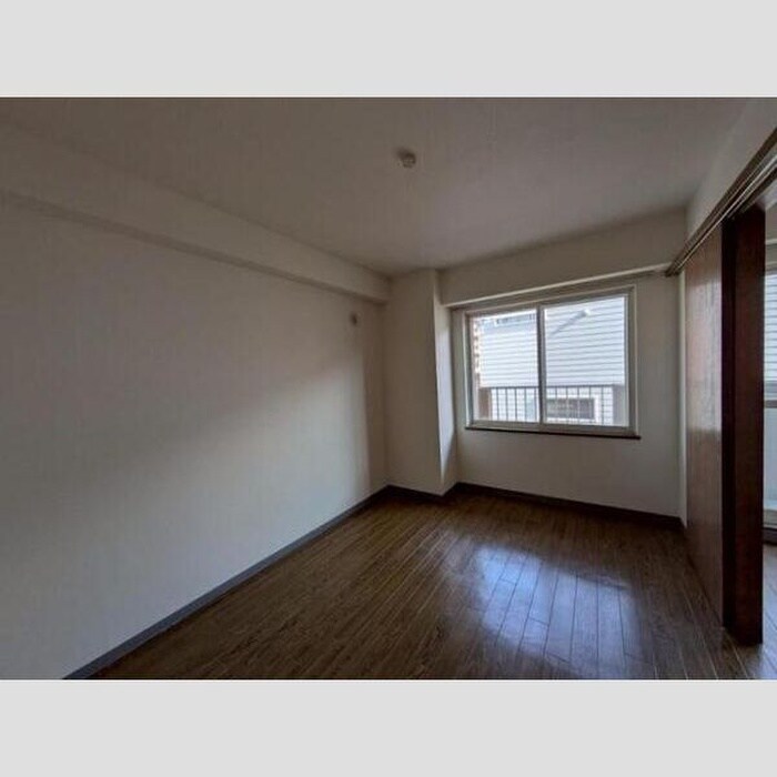 物件内観写真11　(居室)